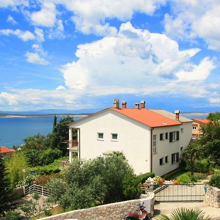 Nella. Apartment Crikvenica Bagian luar foto