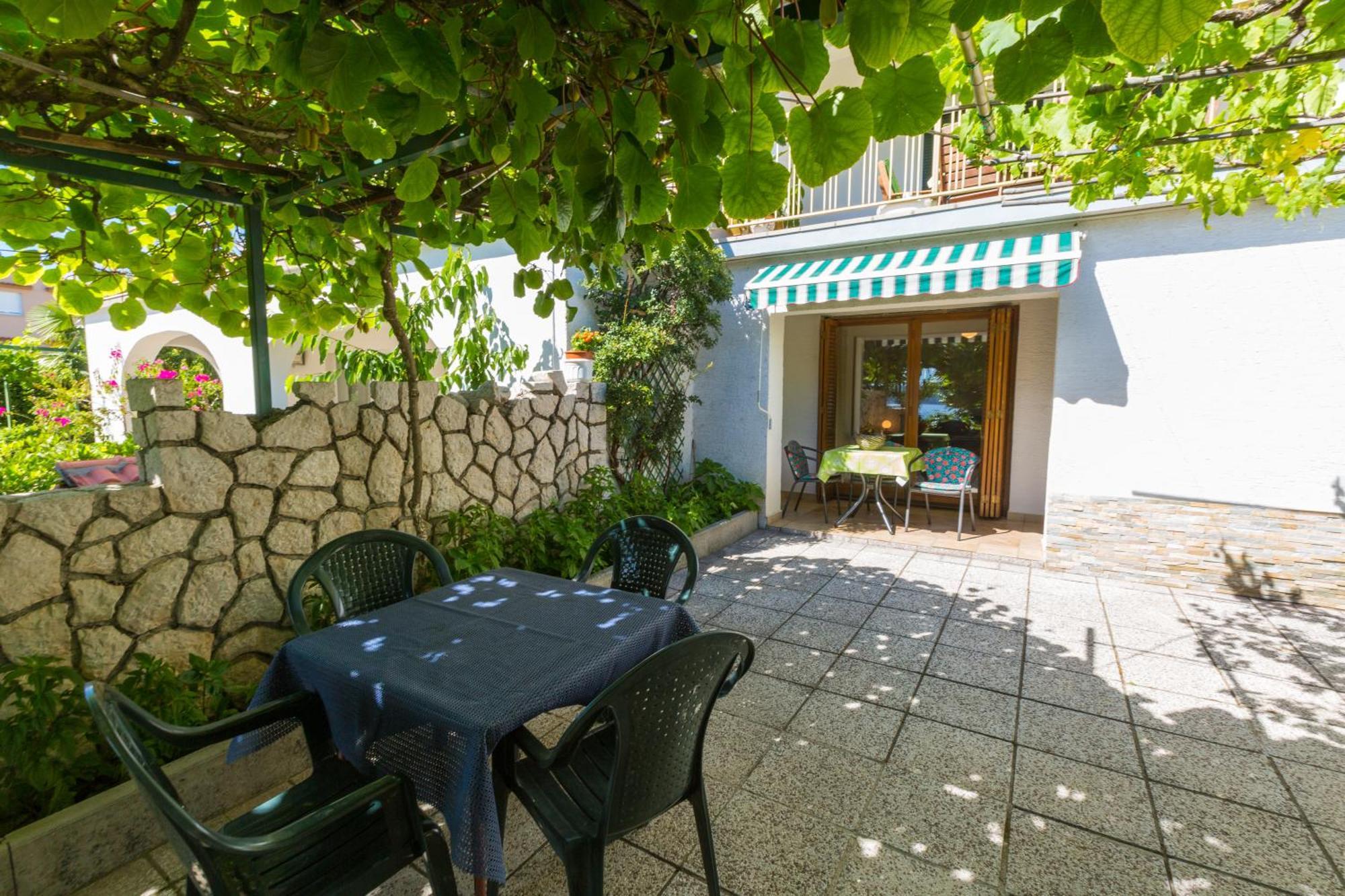 Nella. Apartment Crikvenica Bagian luar foto