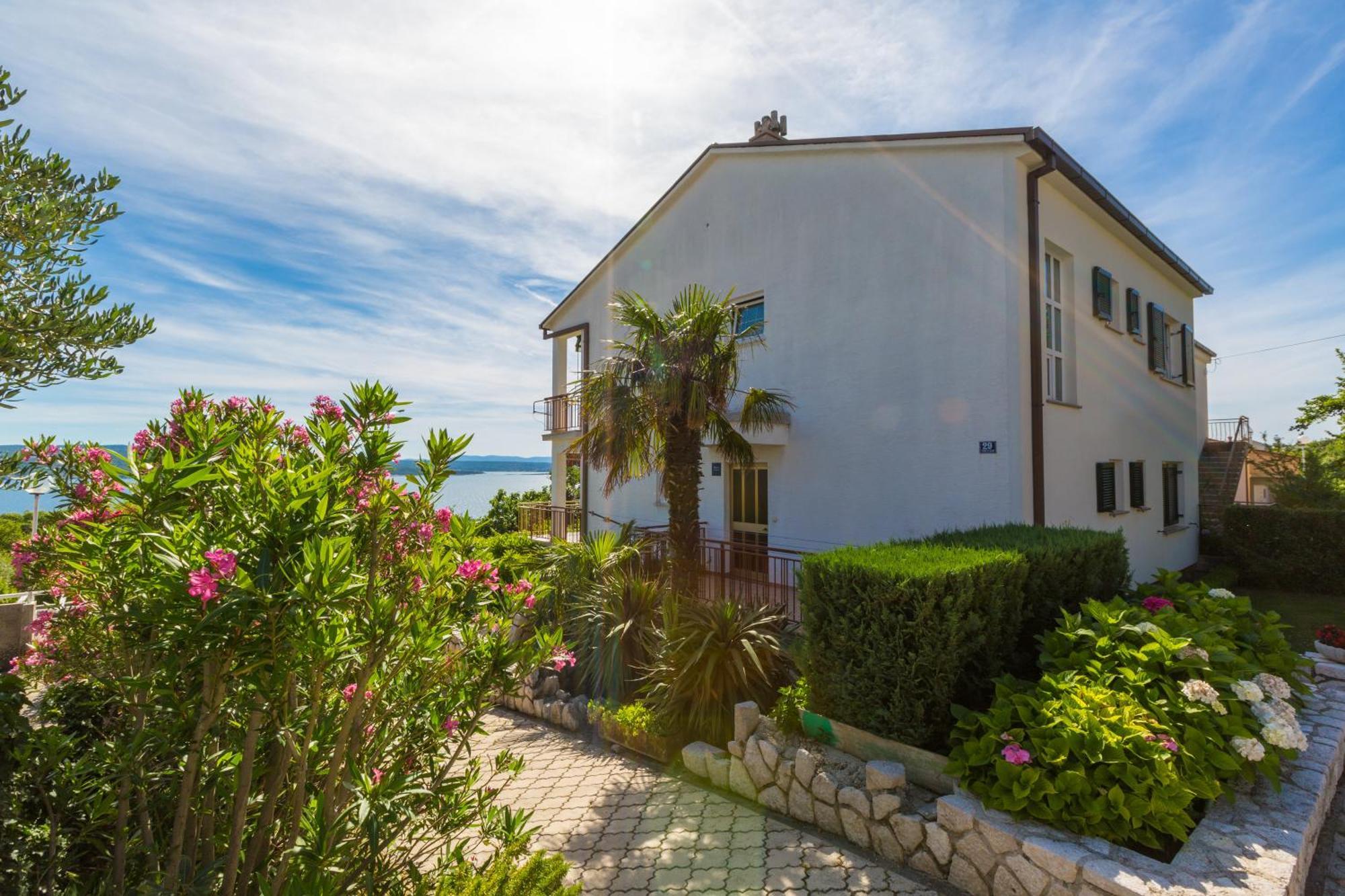 Nella. Apartment Crikvenica Bagian luar foto