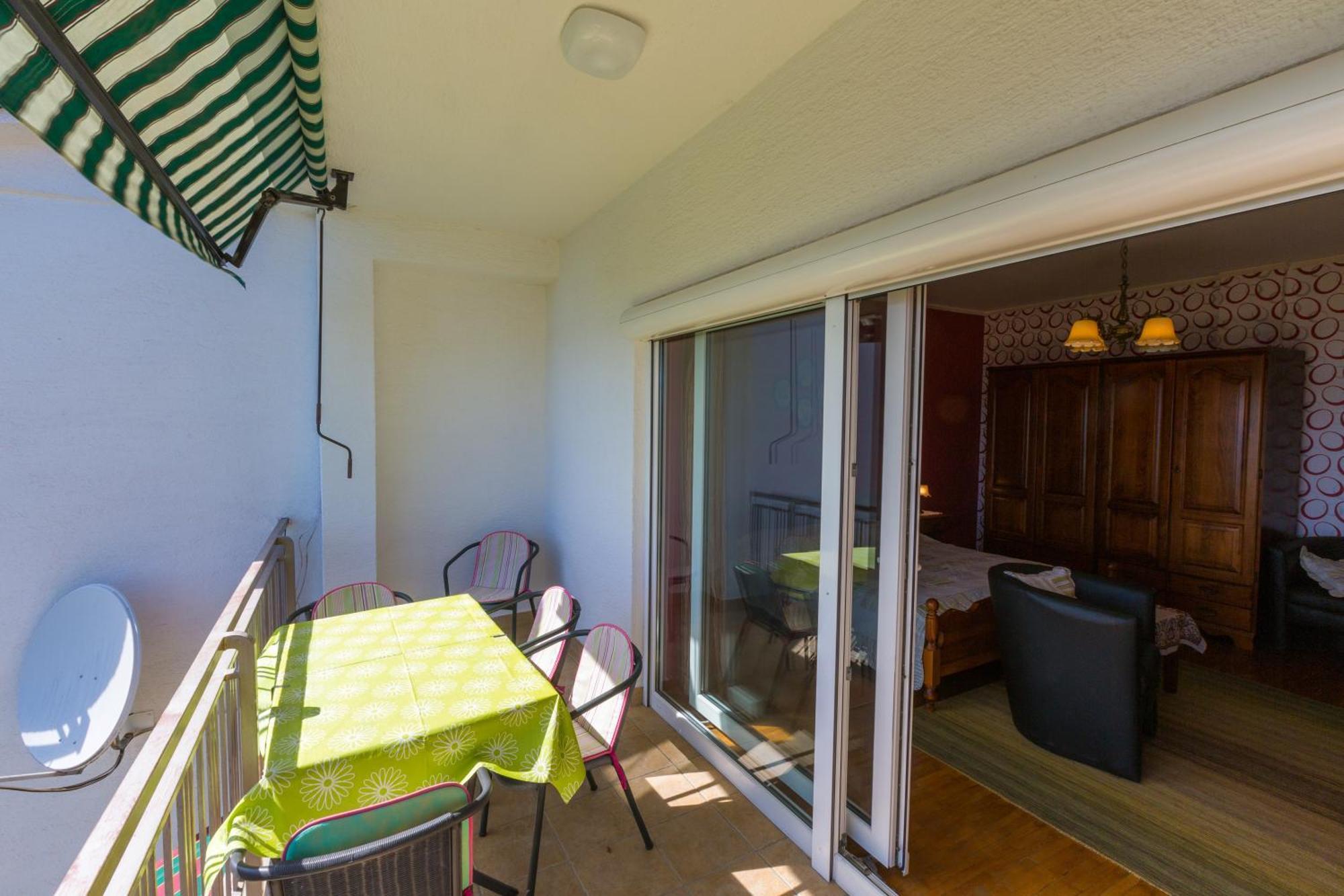 Nella. Apartment Crikvenica Bagian luar foto